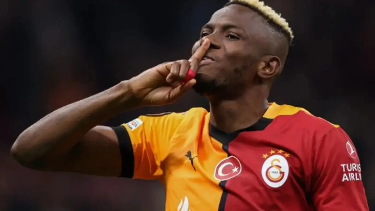 Victor Osimhen, on Barcelona's radar for the summer