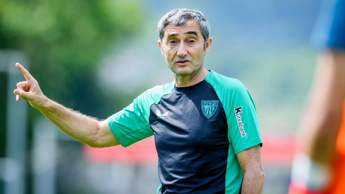 Ernesto Valverde, coach of Athletic Club