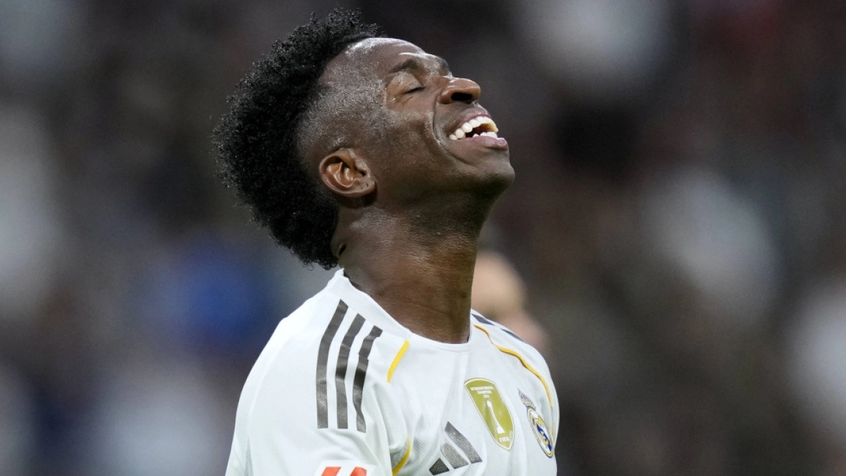 Manchester United is willing to pay 200 million for Vinicius Jr.