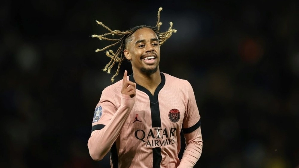 Barcola podría irse del PSG en enero / Besoccer