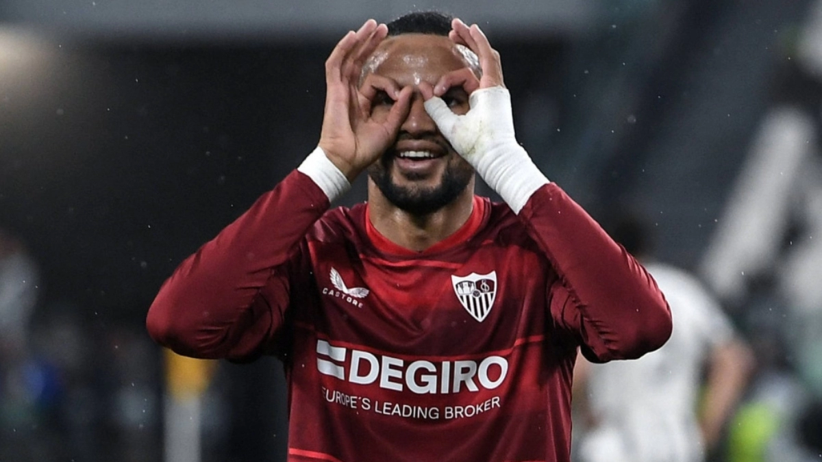 Youssef En Nesyri celebra un gol anotado con el Sevilla