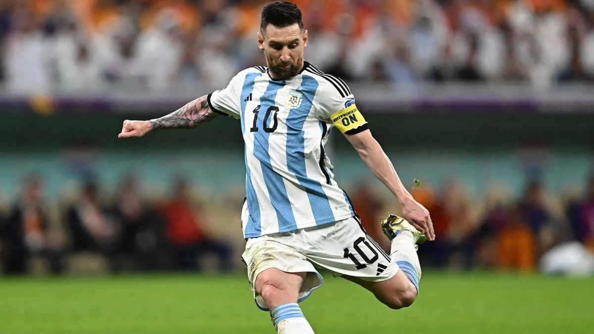 Leo Messi during a match with the Argentina national team.