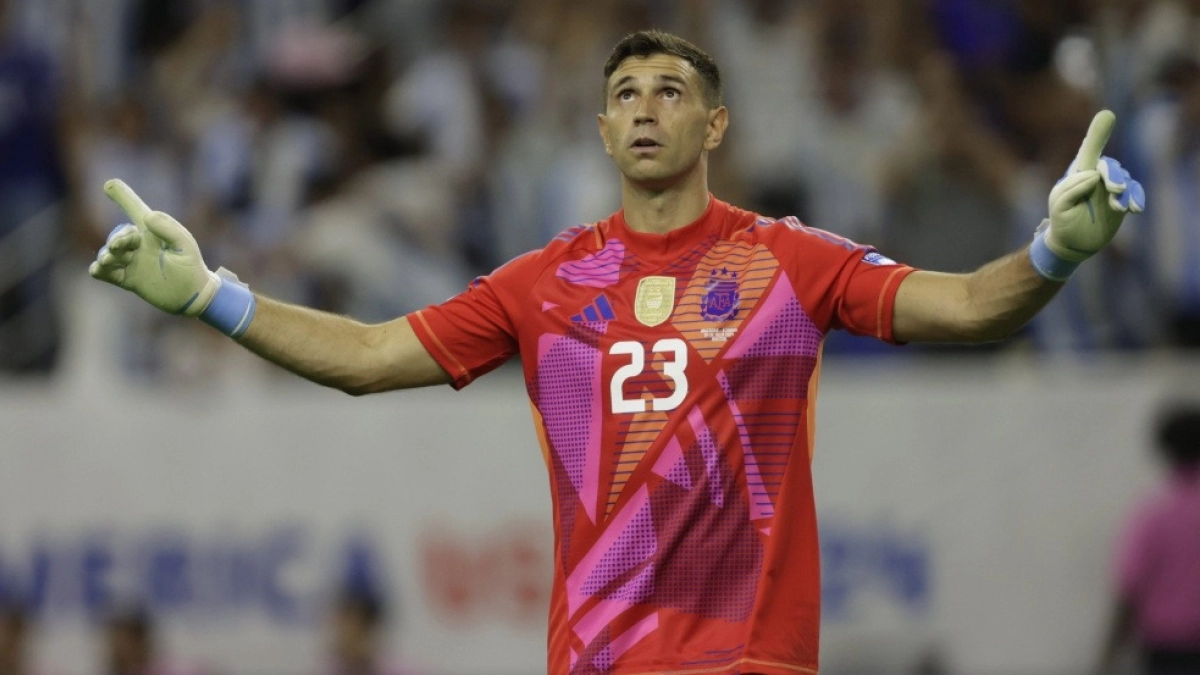 Dibu negotiates with Inter Milan / Transfermarkt