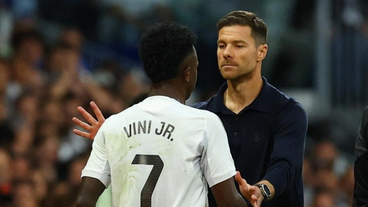 Vinicius condiciona su permanencia al futuro de Xabi Alonso / Elespañol