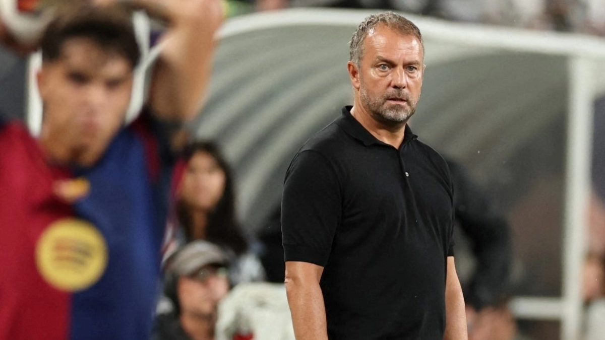 El central que quiere Flick para reforzar la defensa del Barcelona