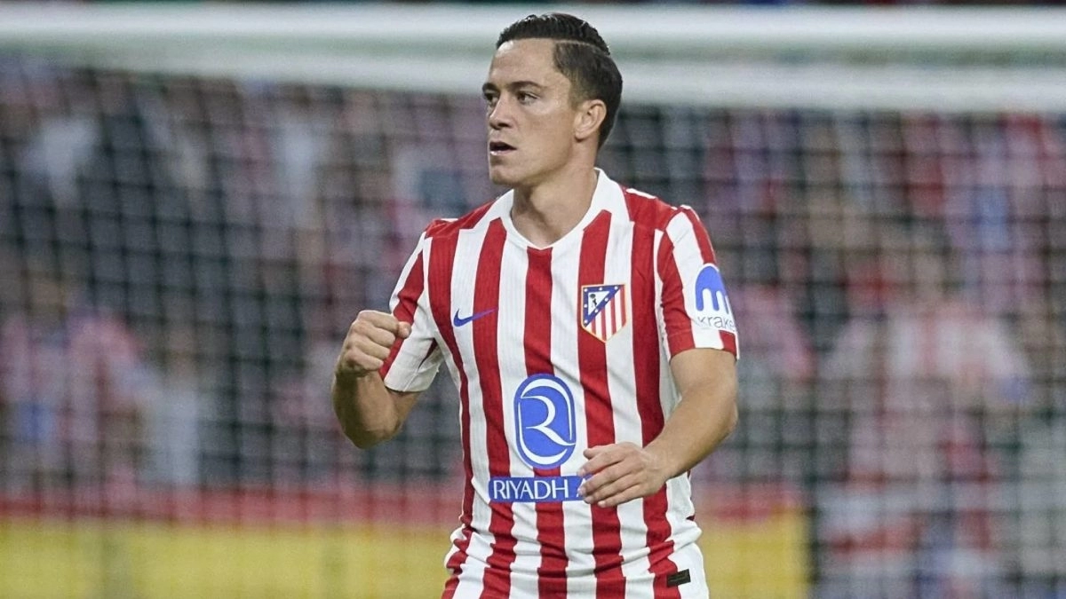 Giacomo Raspadori durante un partido con el Atlético de Madrid