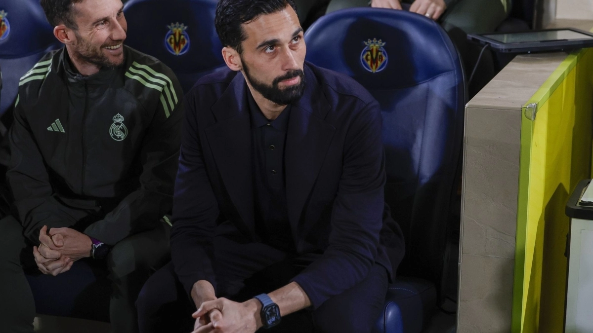 Arbeloa está cargándose a Álvaro Carreras / Eldesmarque