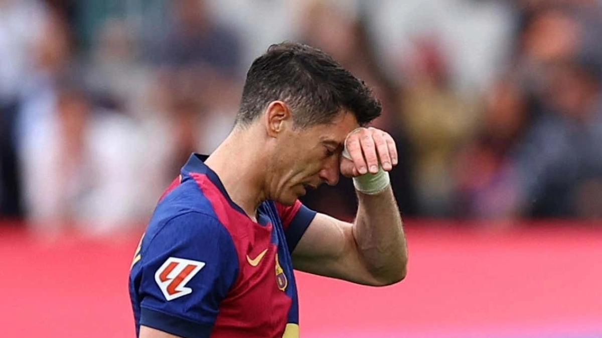 Lewandowski tiene un pie fuera del Barcelona / Relevo