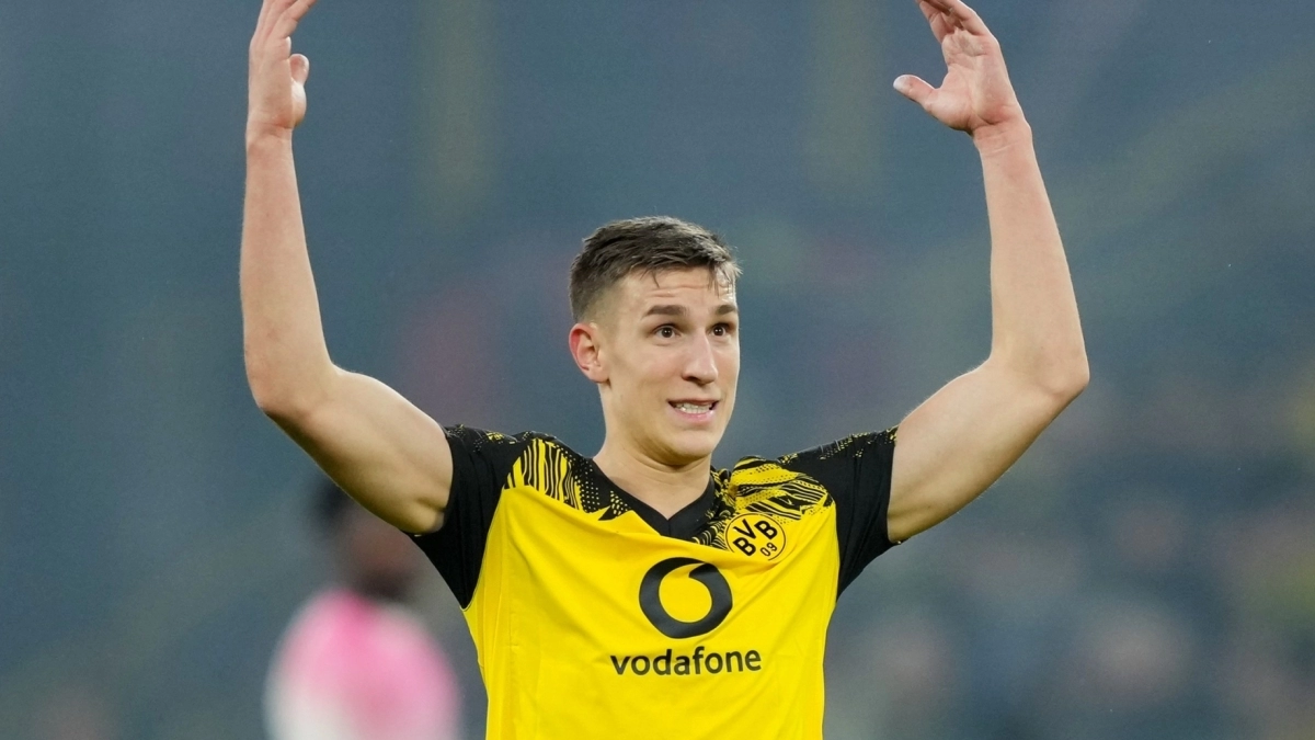 The 2 center-backs that Real Madrid is following for the summer