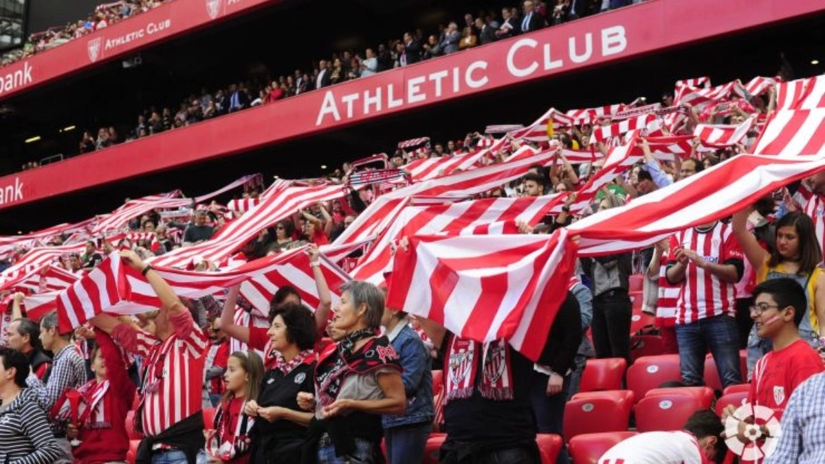 Los aficionados del Athletic Club en San Mamés