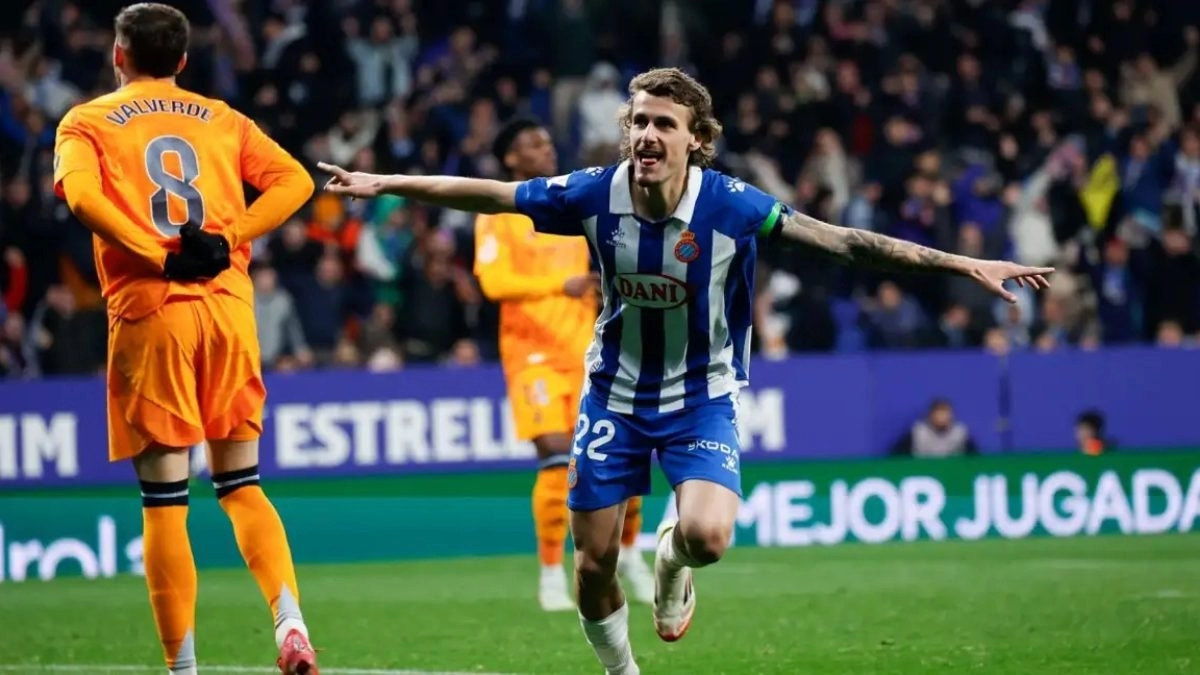 Carlos Romero celebrates a goal scored against Real Madrid