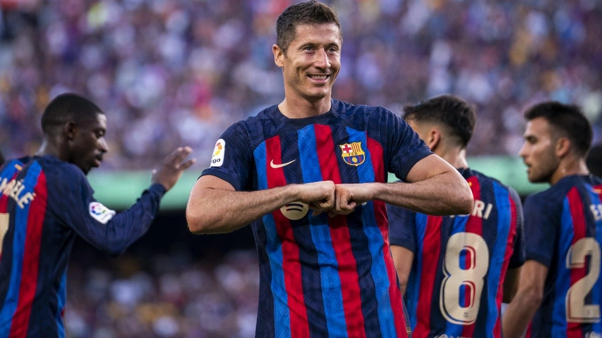 Robert Lewandowski celebra un gol anotado con el Barcelona