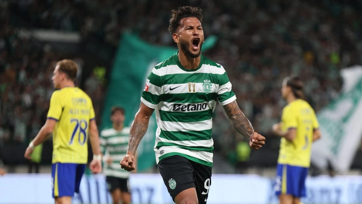 Luis Suárez celebra un gol anotado con el Sporting de Portugal