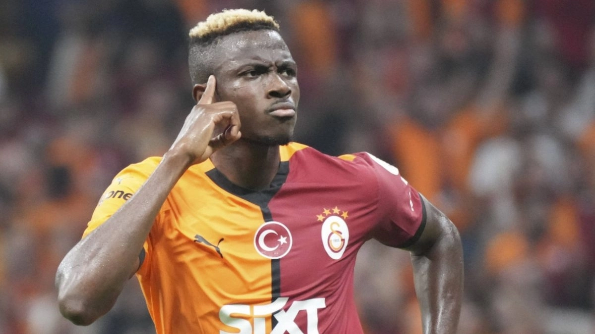 Victor Osimhen celebra un gol con el Galatasaray