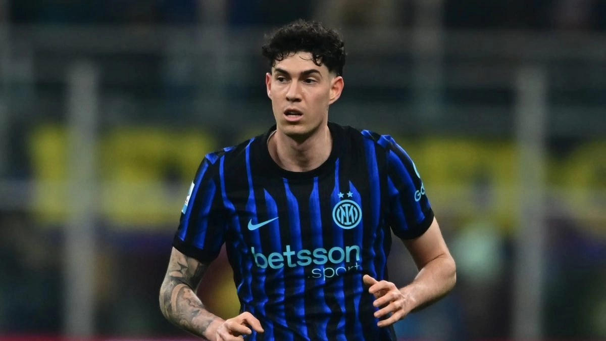 Alessandro Bastoni, Inter Milan's center back.