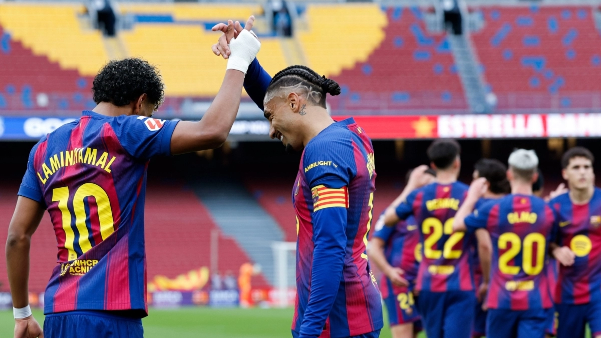 Lista negra del Barcelona: Los 3 descartes de Hansi Flick para la próxima temporada | El Mundo