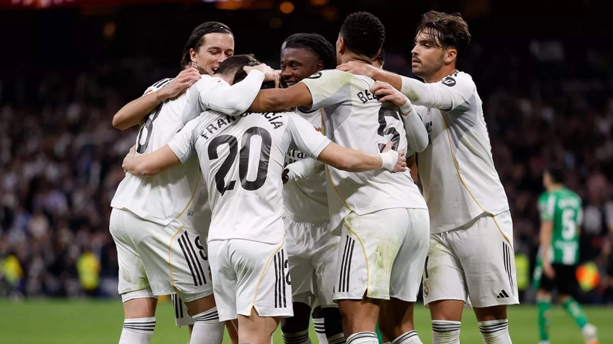 El Real Madrid vuelve a intentar fichar a Achraf Hakimi / Defensacentral