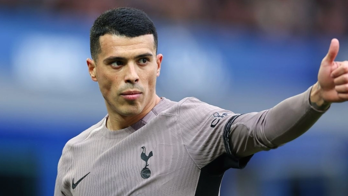 First offer from Real Madrid to sign Pedro Porro