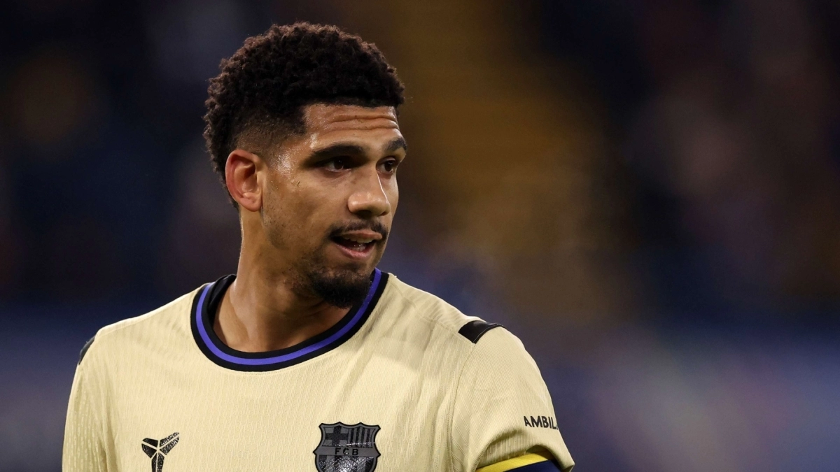 El club que quiere fichar a Ronald Araujo en verano