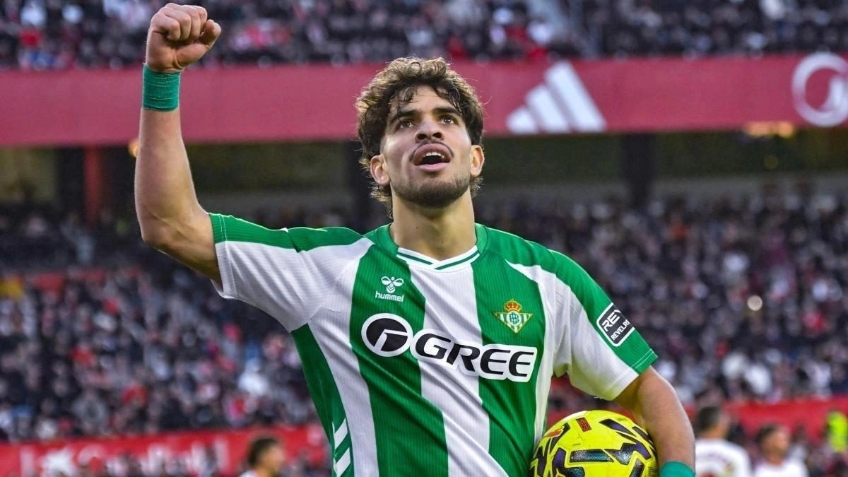 Ez Abde celebra un gol anotado con el Real Betis