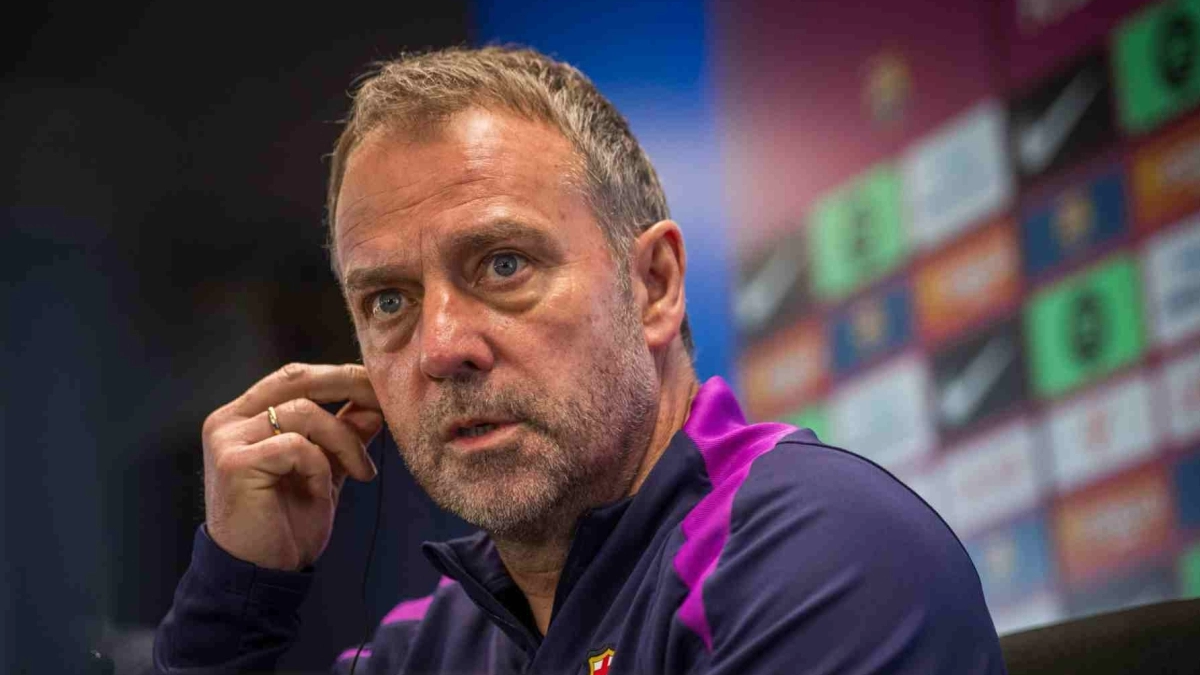 El tapado de Hansi Flick para los laterales del Barcelona
