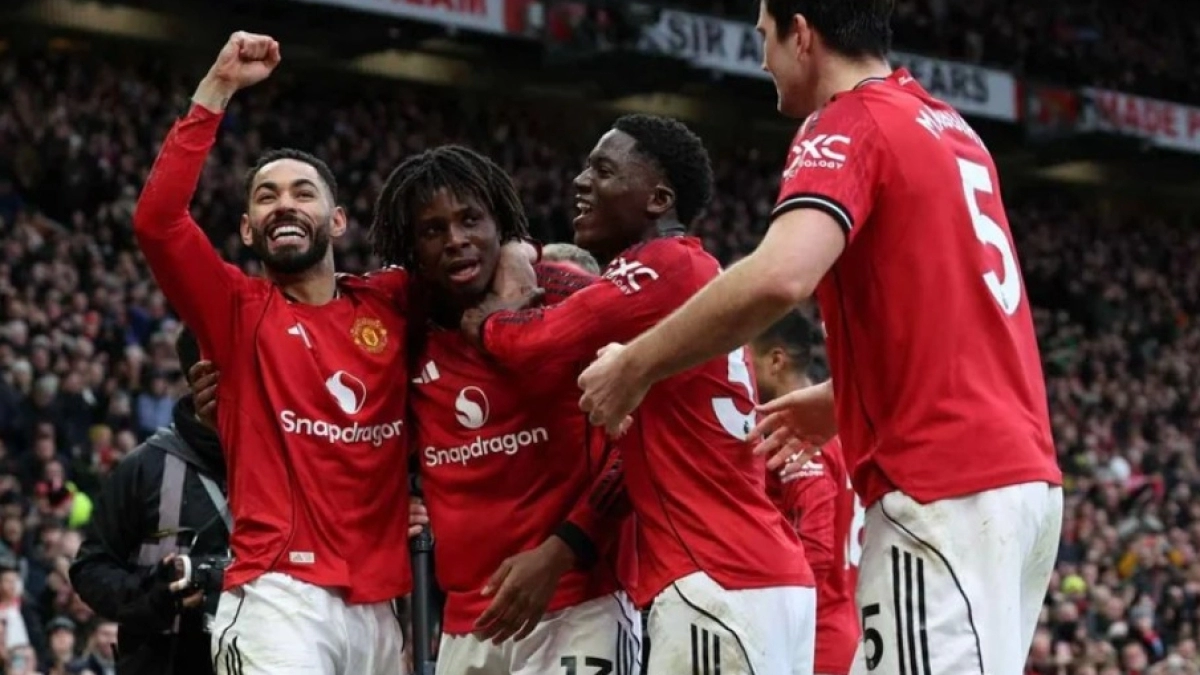 Manchester United wants to fish in Tottenham.