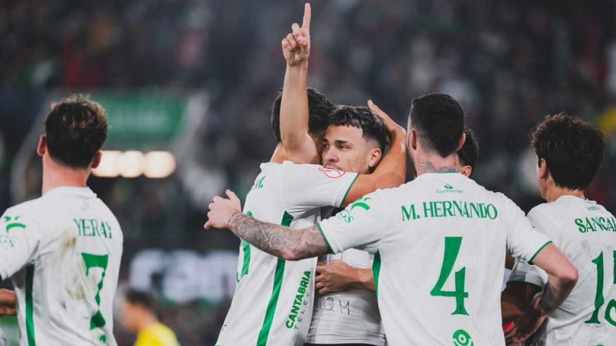 El Racing de Santander tiene claro su primer fichaje si sube a LaLiga EA Sports | Punto Deportivo