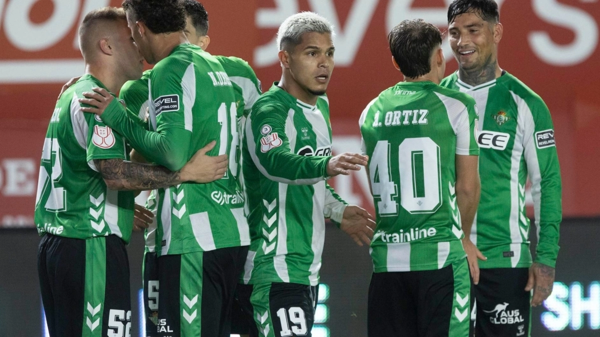 El Betis se fija en Ounahi / Eldesmarque