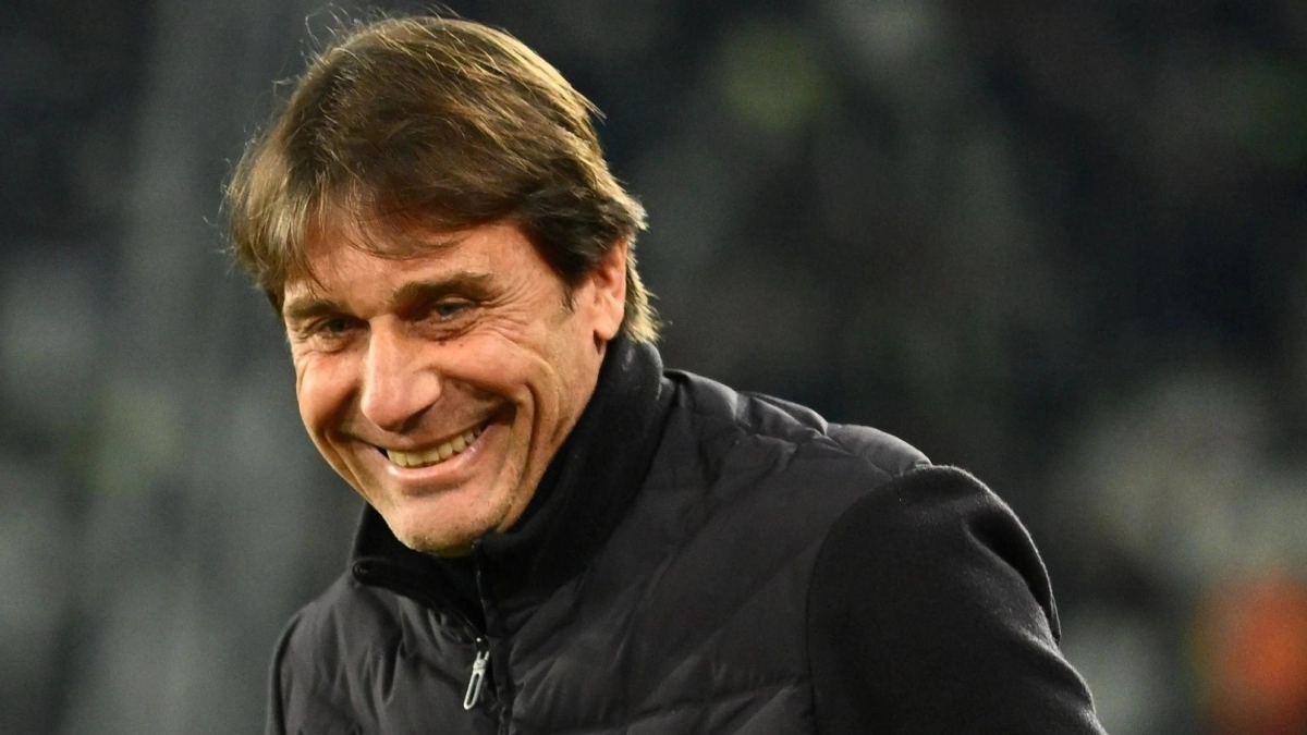 Los partenopeos buscan un nuevo entrenador por si Conte se va / BBC