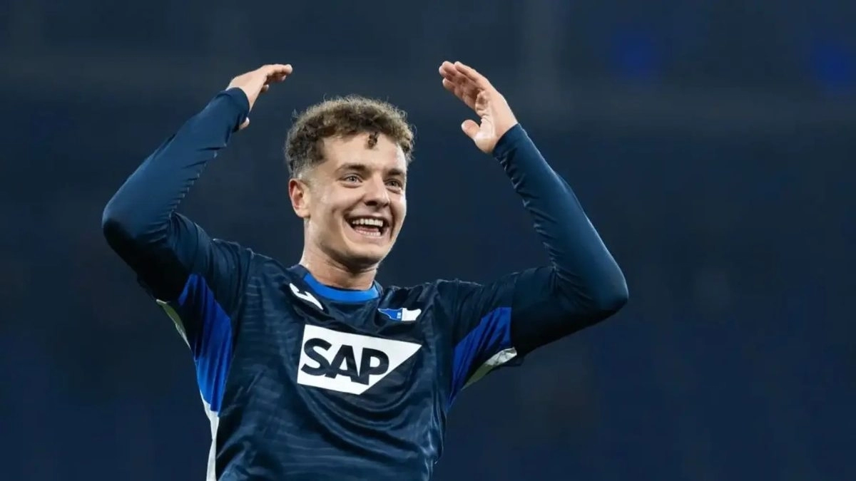 Fisnik Asllani celebra un gol con el Hoffenheim
