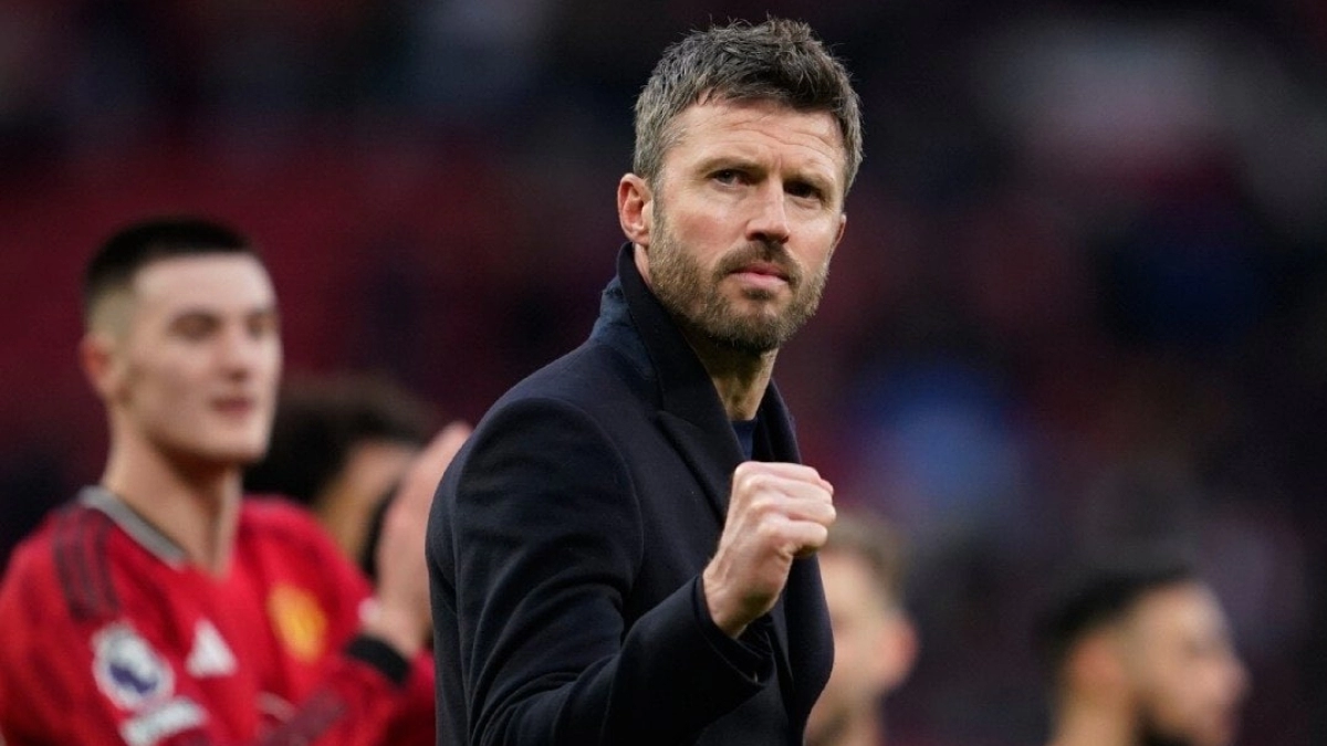 Manchester United finds replacement for its defense