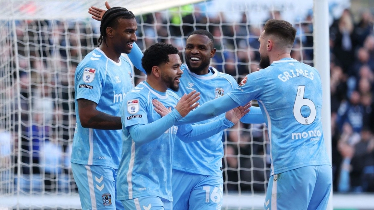 El Coventry City planea 200 millones en fichajes tras ascender a la Premier