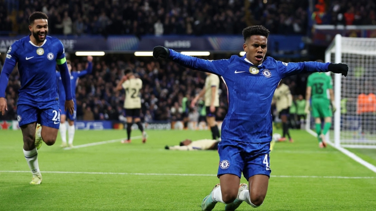 El PSG se lanza a por el fichaje de Estevao