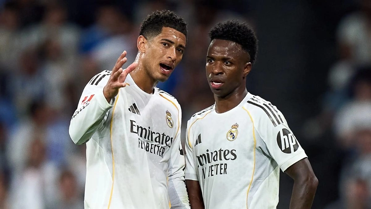 Vinicius y Jude Bellingham durante un partido del Real Madrid