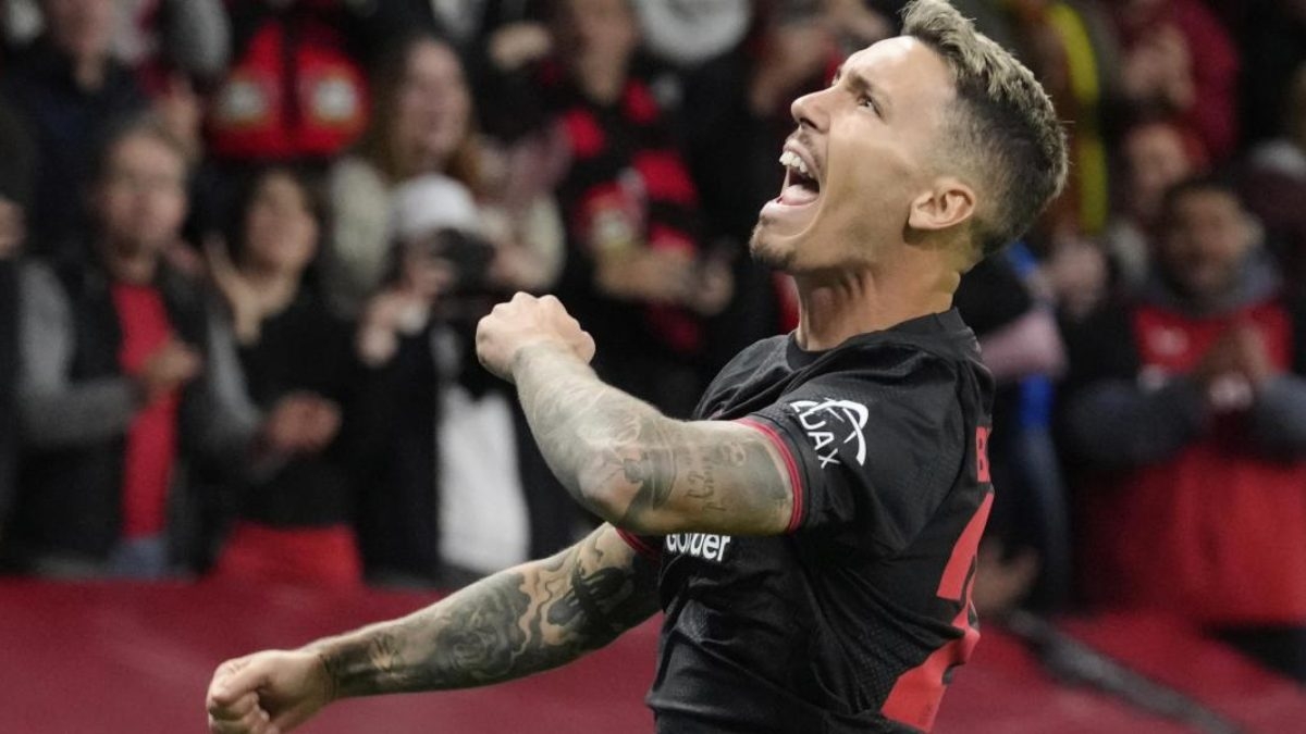 Grimaldo, cada vez más cerca del FC Barcelona