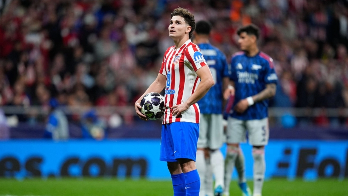 5 ventas del Arsenal para fichar a Julián Álvarez