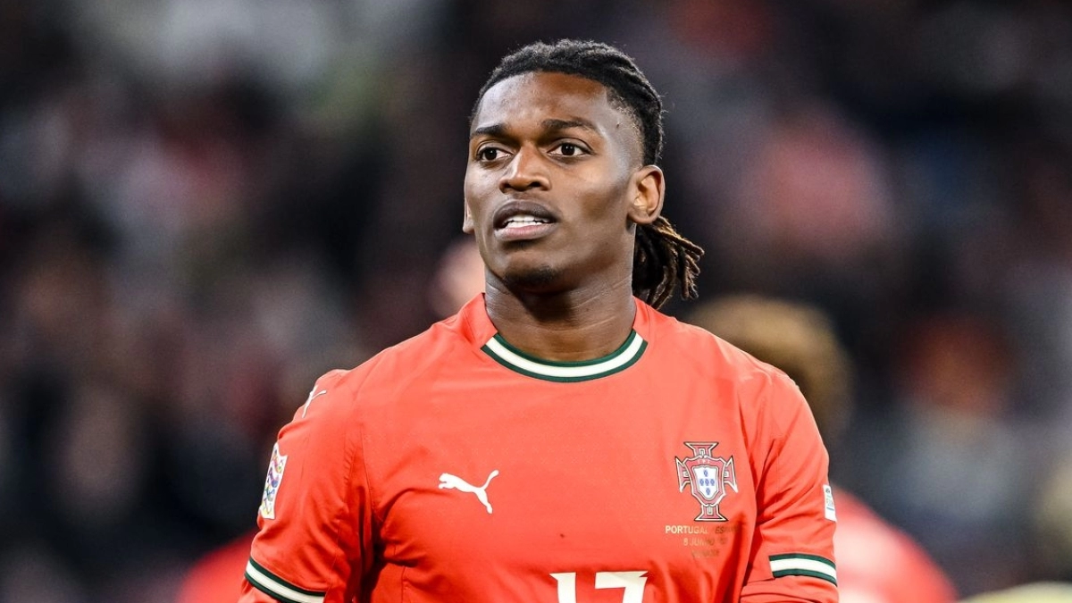 Rafael Leao offers himself to FC Barcelona