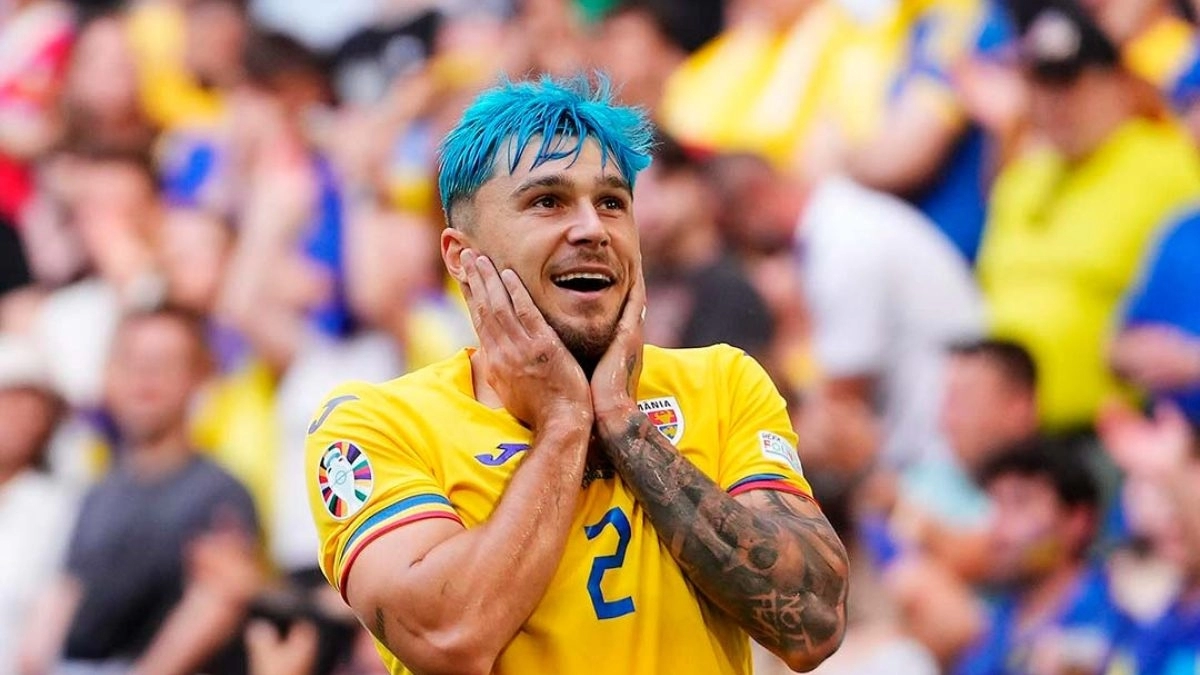 Andrei Ratiu durante un partido con la selección de Rumanía