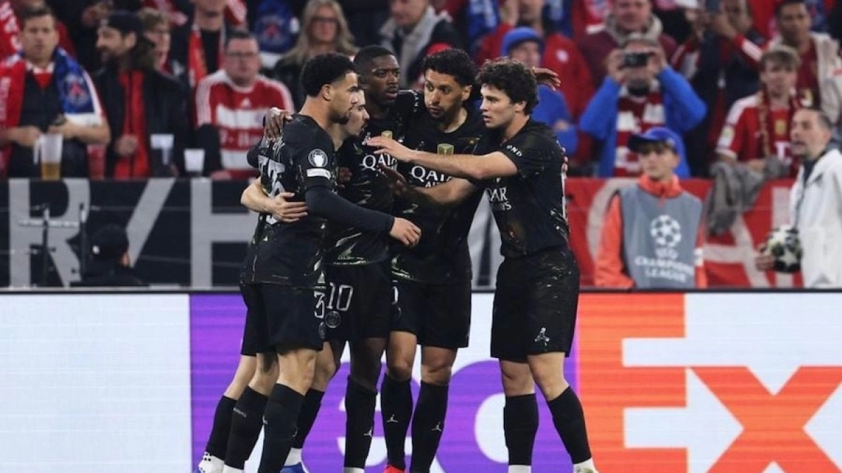 El Barcelona va a por Barcola / LaNacion