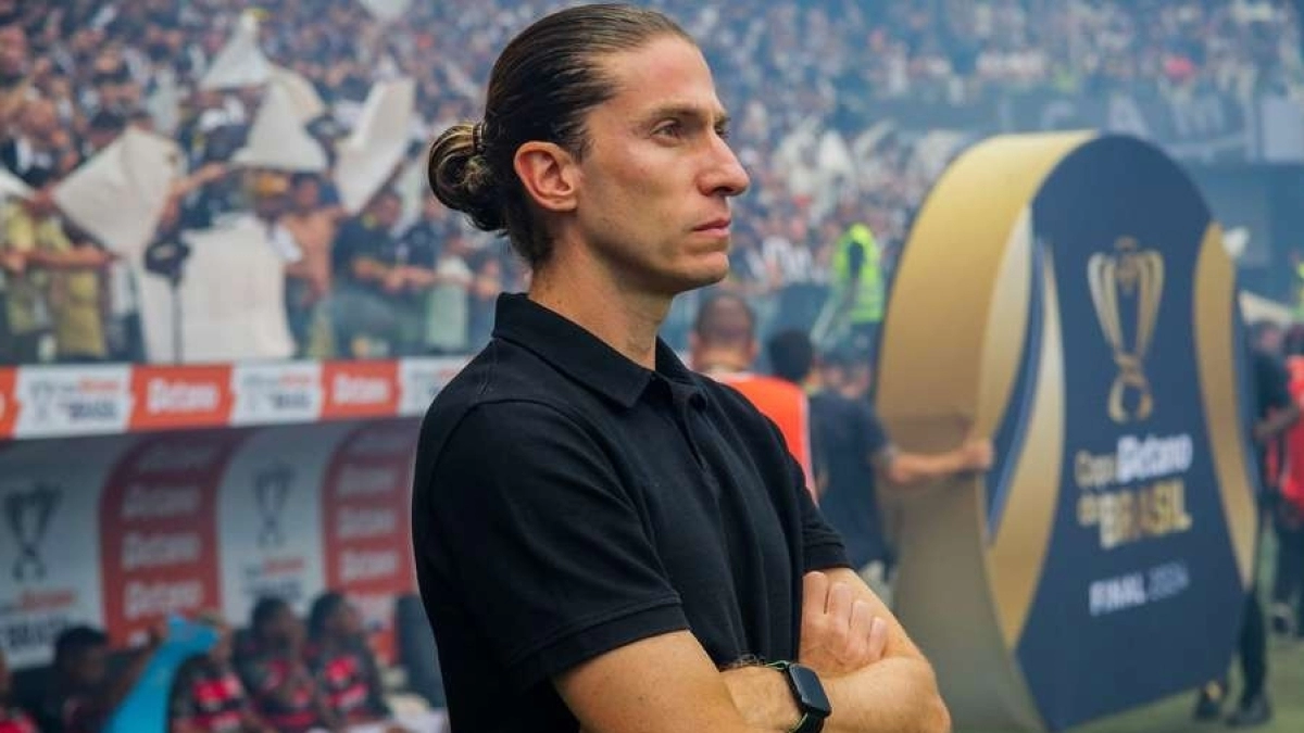 Filipe Luis will train Bayer Leverkusen / Flashscore
