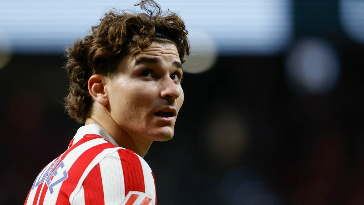 Julián Álvarez ya habría fichado por el PSG según Petón / La Razón
