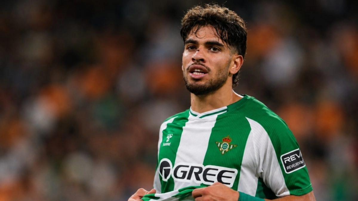 Ez Abde durante un partido con el Real Betis