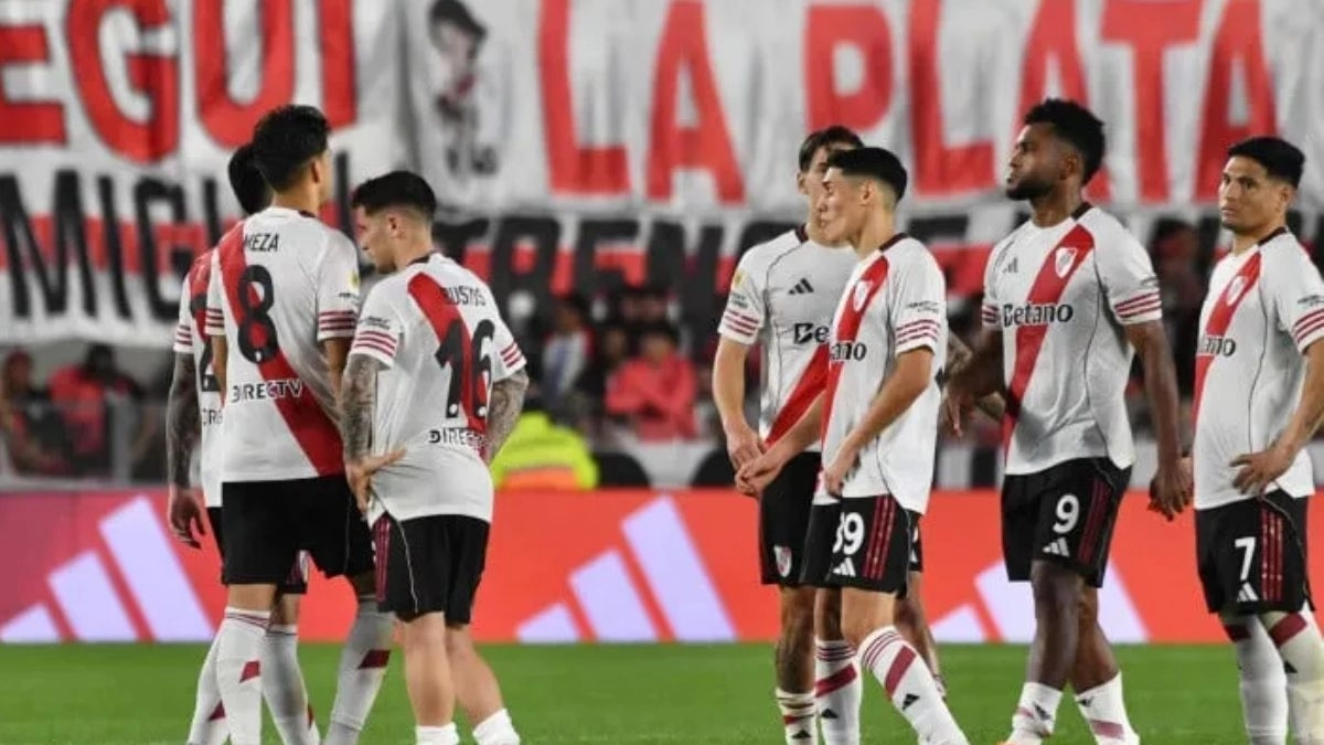Los jugadores de River Plate tras una derrota
