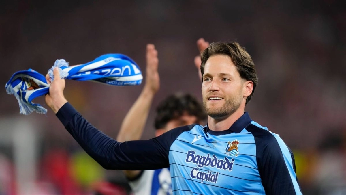 Álex Remiro celebra una victoria de la Real Sociedad