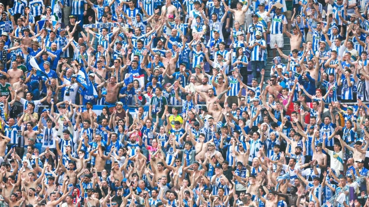 Deportivo de La Coruña fans at a match