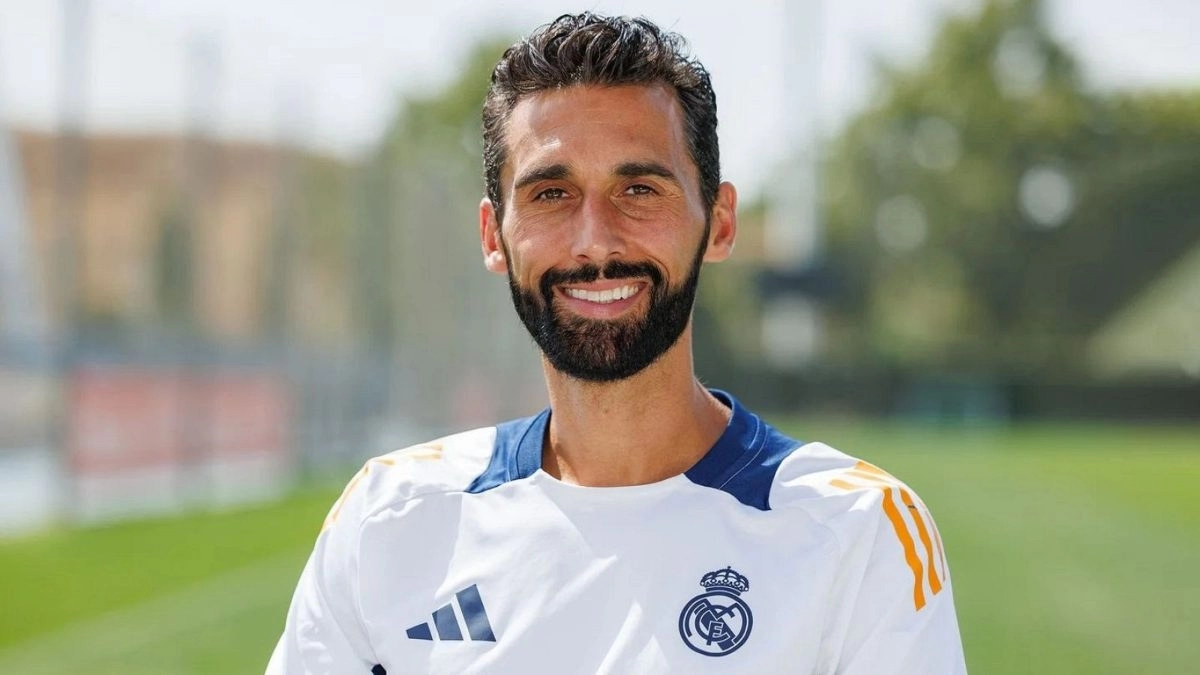 Álvaro Arbeloa durante su etapa como entrenador del Real Madrid