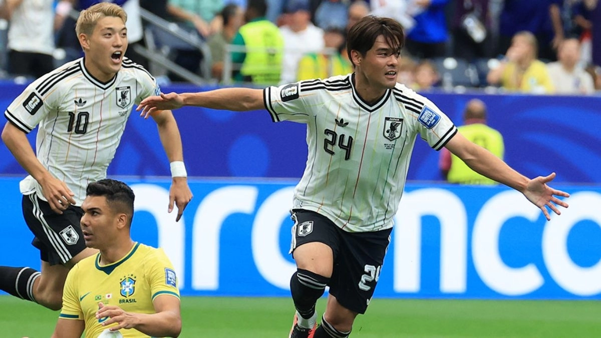 Los jugadores de Japón celebran el gol anotado en el Mundial ante Brasil