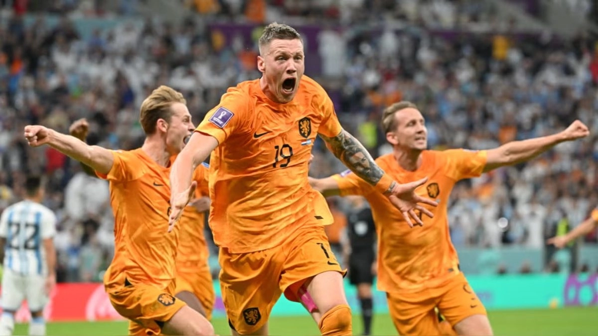 Wout Weghorst celebra un gol de Países Bajos ante Argentina en el Mundial 2022