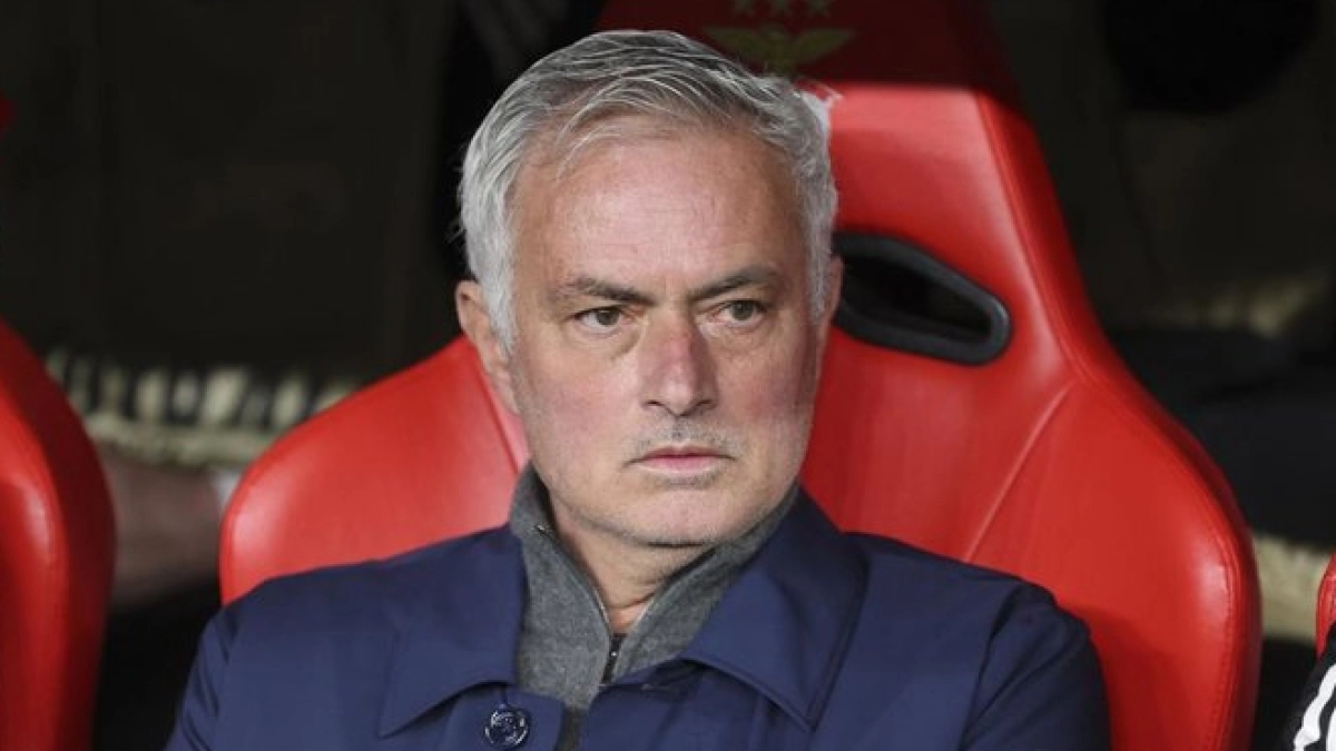 ¡Terremoto en el Real Madrid! La lista negra de Mourinho con 6 salidas