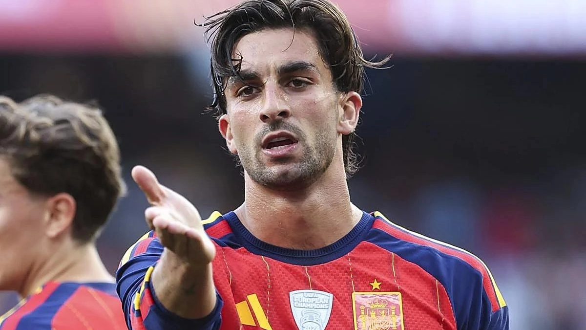 Ferran Torres durante un partido con la selección española